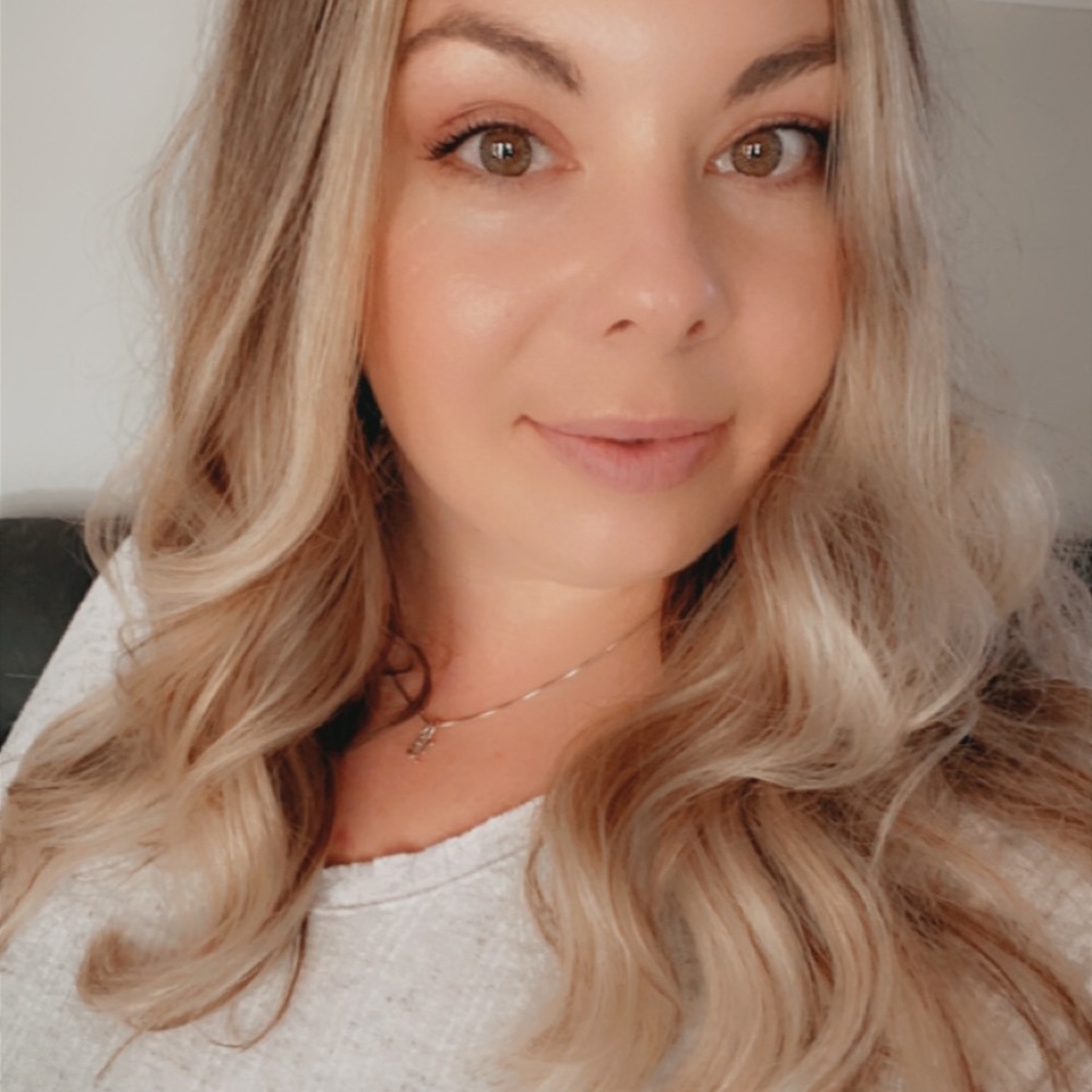 Meet your Posher, Victoria